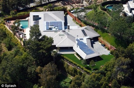 Jennifer Aniston luxury home