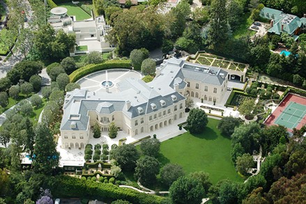 Celebrity Home on Luxury Mansions   Celebrity Homes  Aaron Spelling  150 Million Manor