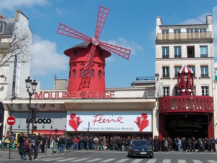 Book tickets for moulin rouge