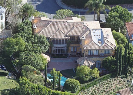charlie sheen house sale. Charlie Sheen mansion